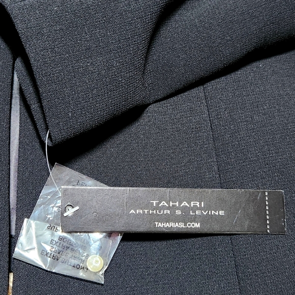 Tahari - NWT- Pearl Collar Shoulder Padded Blazer Cape Jacket - Black - Size 8 - Picture 8 of 10